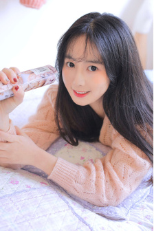 乳房与月亮